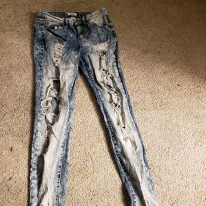 Ripped washed jeans